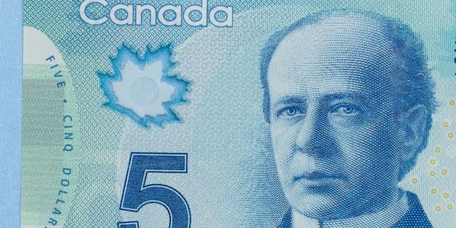 Que pense la Banque du Canada du CAD ?